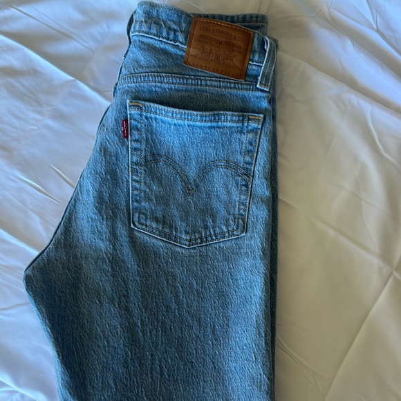 Levi’s Straight Leg Denim Jeans - Picture 3 of 7